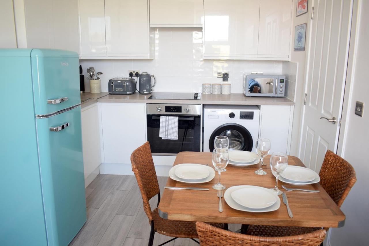 بورنماوث The Bay Beach Apartments المظهر الخارجي الصورة